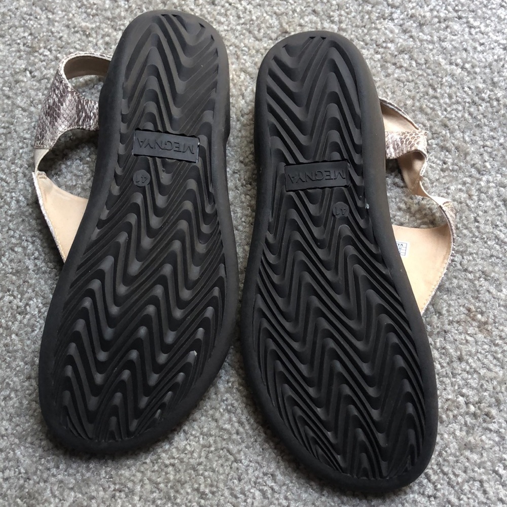 Megnya Faux Snakeskin Orthotic Sandals - Picture 2 of 4